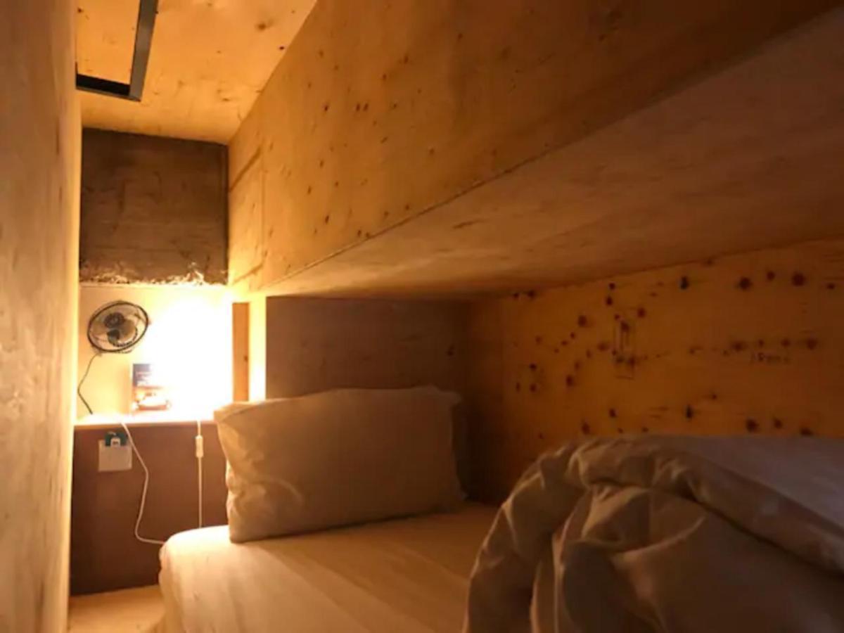Mini West Hotel Taichung Buitenkant foto